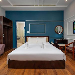 Deluxe Zimmer mit Kingsize-Bett